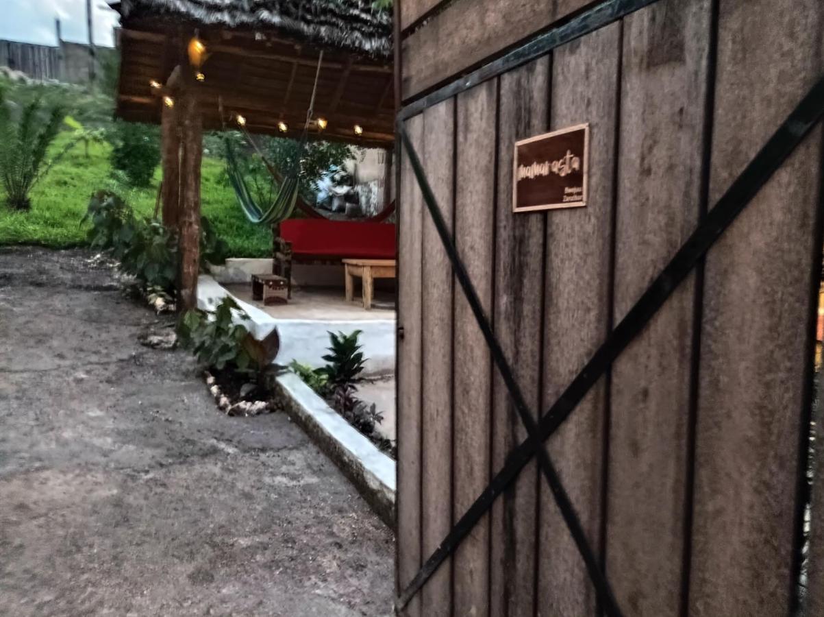 布韦朱Mamarasta住宿加早餐旅馆 外观 照片